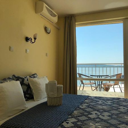 Family Hotel Littoral Szozopol Kültér fotó
