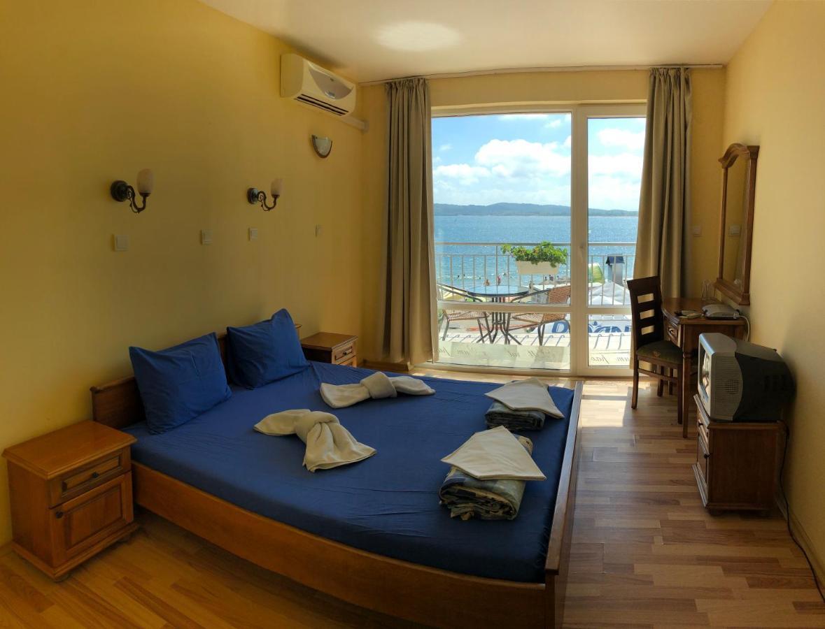 Family Hotel Littoral Szozopol Kültér fotó