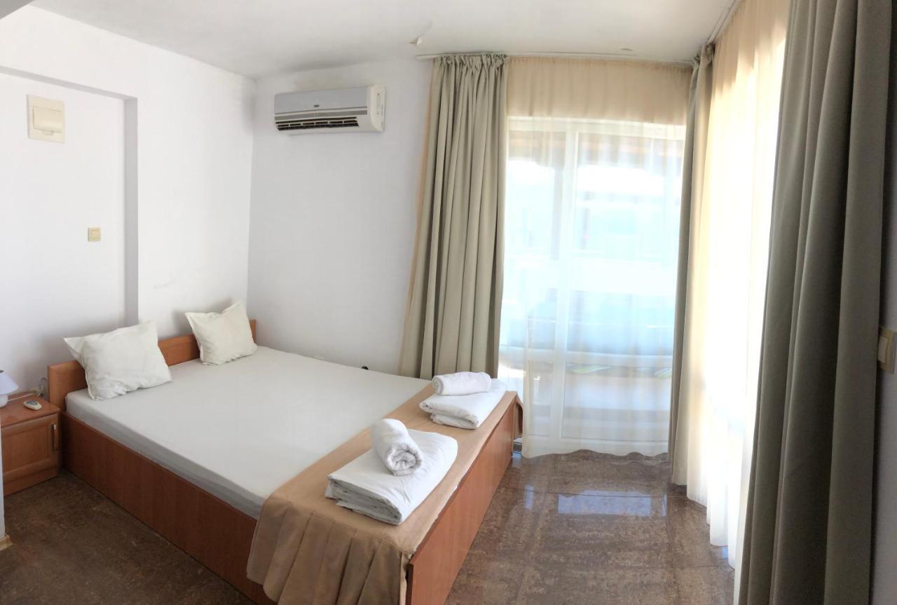Family Hotel Littoral Szozopol Kültér fotó