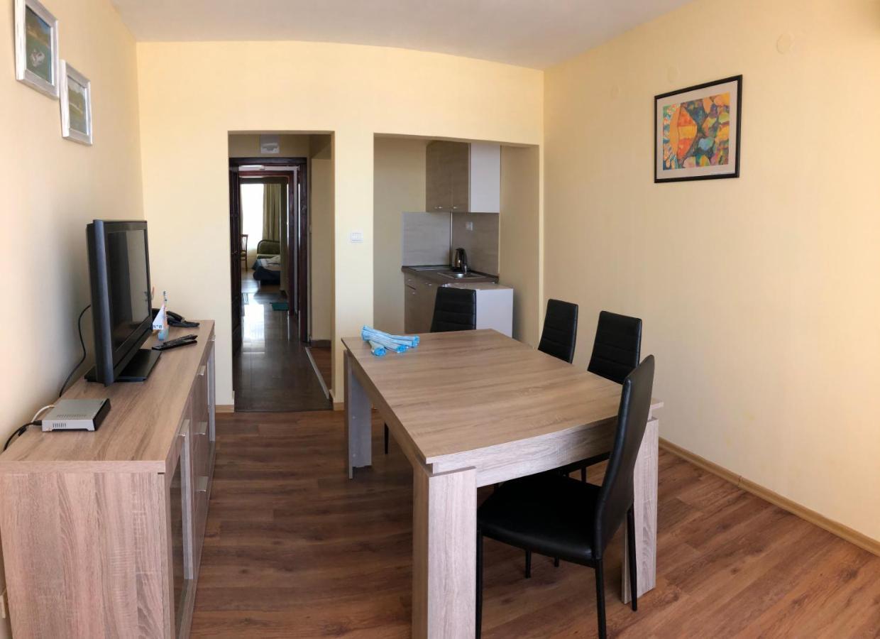 Family Hotel Littoral Szozopol Kültér fotó