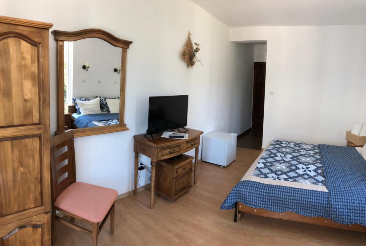 Family Hotel Littoral Szozopol Kültér fotó